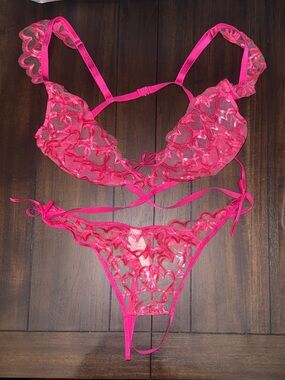 Victoria’s Secret Lingerie one piece teddy interlocking hearts - XL